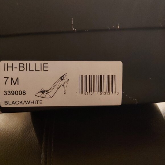 Women's shoes - Picture 1 of 9